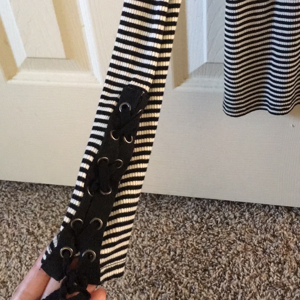 $20 - Picture 3 of 4